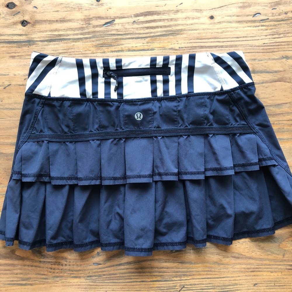 Lululemon skirt 2